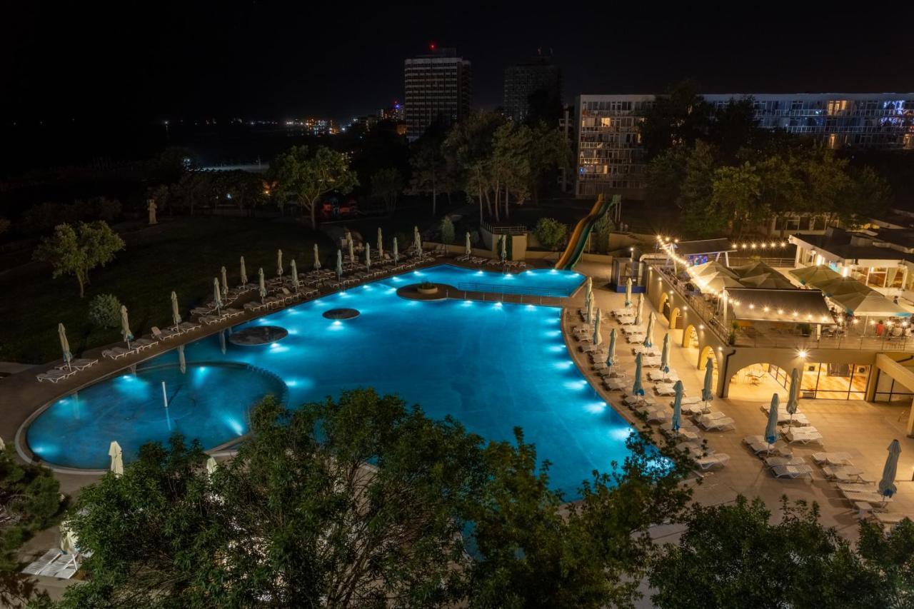 Hotel Cleopatra Saturn Bagian luar foto