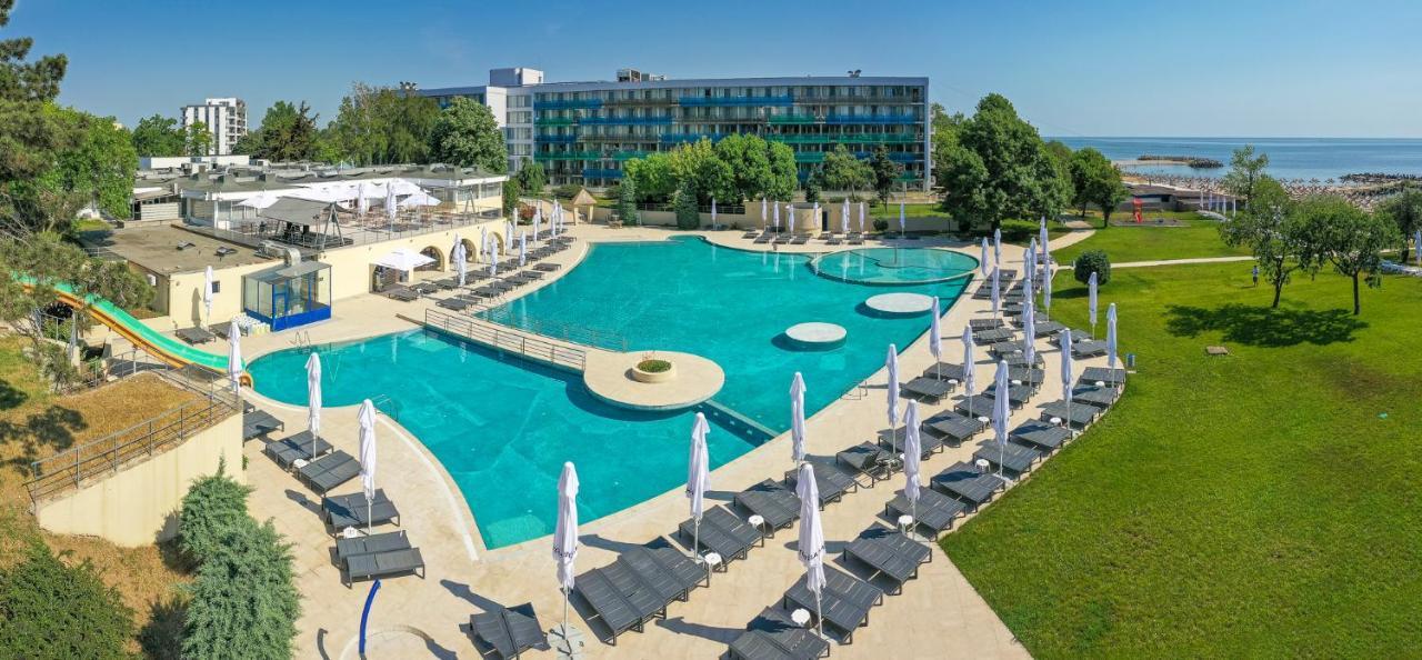 Hotel Cleopatra Saturn Bagian luar foto
