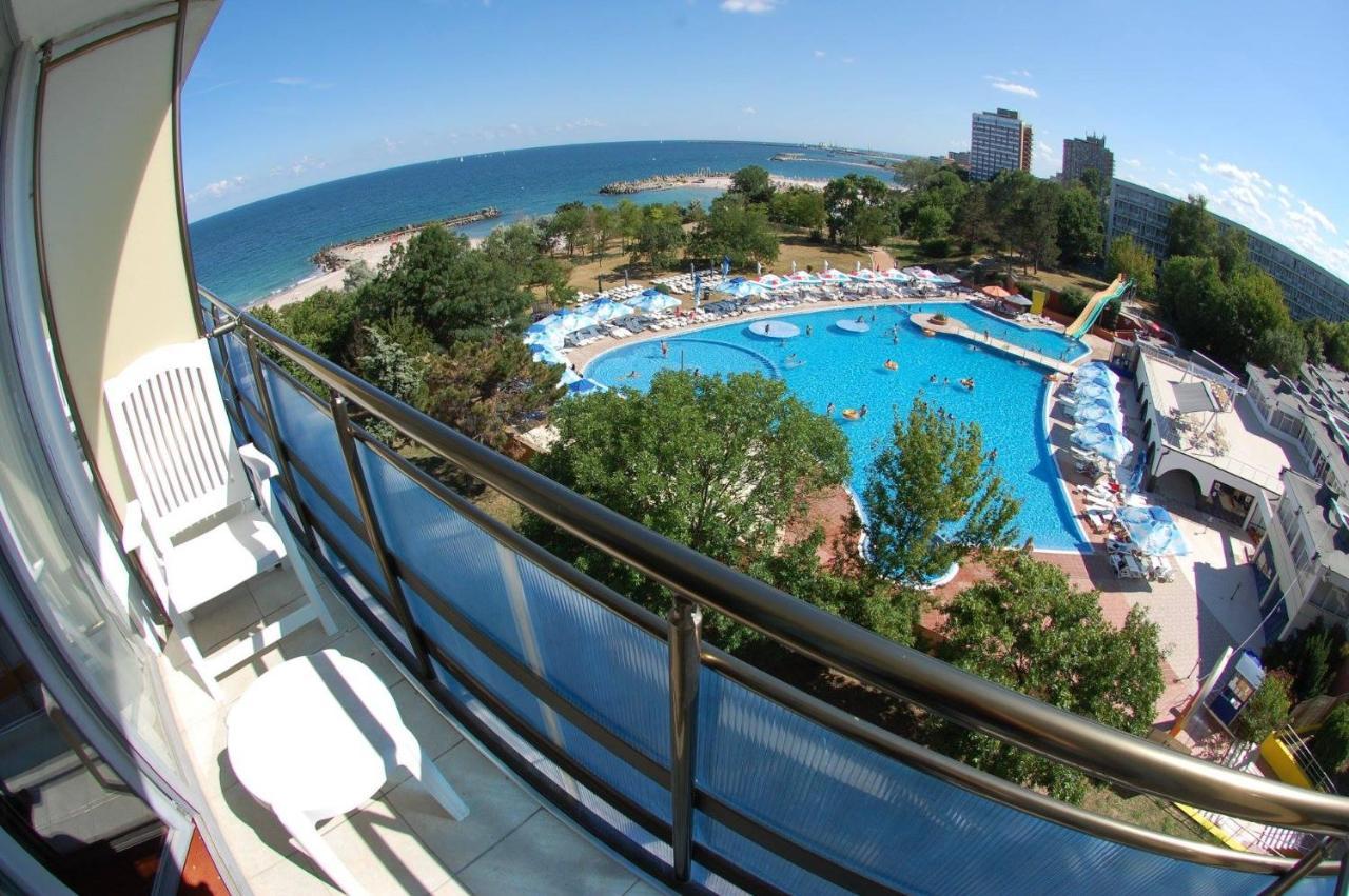 Hotel Cleopatra Saturn Bagian luar foto