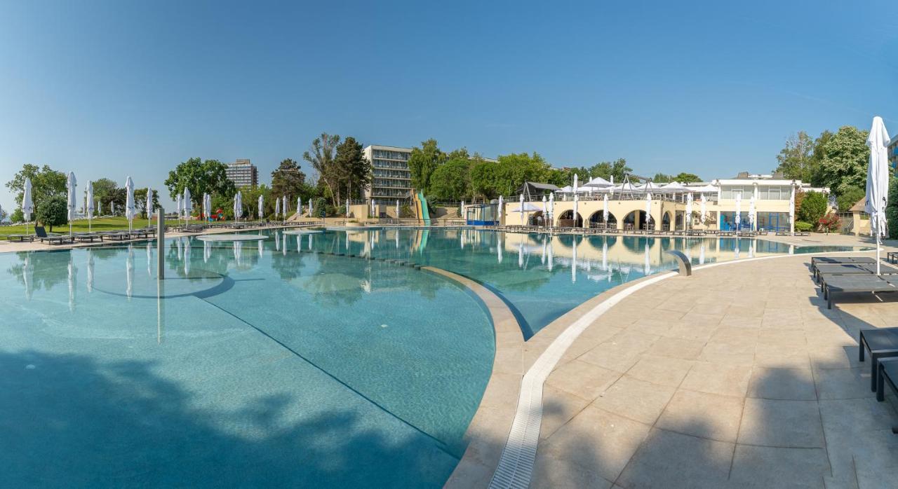 Hotel Cleopatra Saturn Bagian luar foto