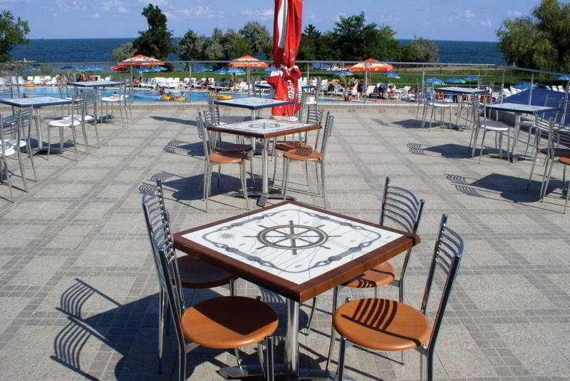 Hotel Cleopatra Saturn Bagian luar foto